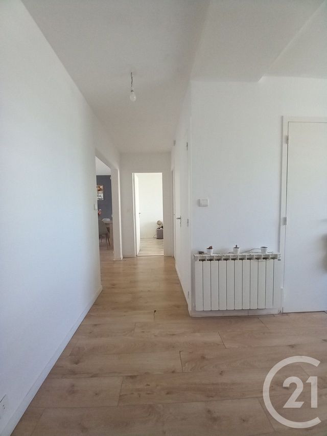 Appartement F2 &agrave; louer - 2 pi&egrave;ces - 54,86 m2 - Cherbourg En Cotentin - 50 - BASSE-NORMANDIE