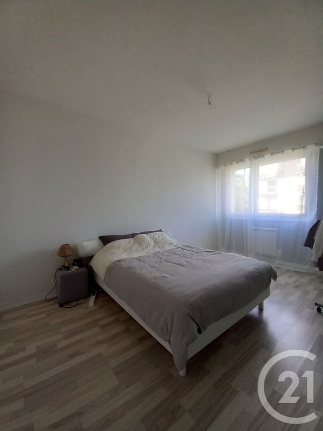 Appartement F2 &agrave; louer - 2 pi&egrave;ces - 54,86 m2 - Cherbourg En Cotentin - 50 - BASSE-NORMANDIE