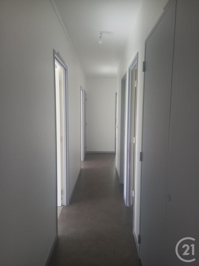 Appartement F6 &agrave; vendre - 5 pi&egrave;ces - 101,87 m2 - Cherbourg En Cotentin - 50 - BASSE-NORMANDIE