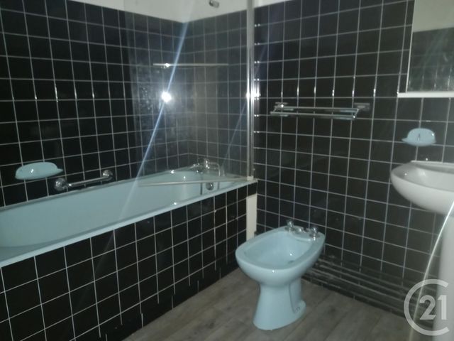 Appartement F5 &agrave; vendre - 5 pi&egrave;ces - 106,20 m2 - Cherbourg En Cotentin - 50 - BASSE-NORMANDIE