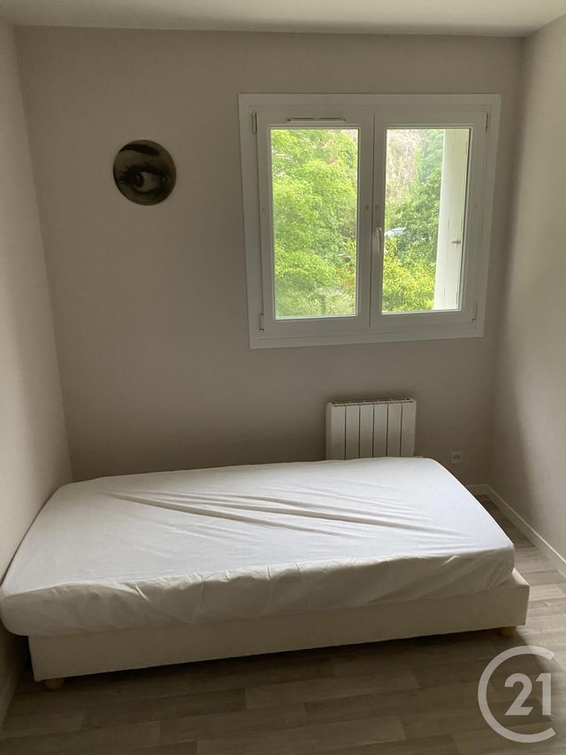 Appartement F4 &agrave; louer - 4 pi&egrave;ces - 76,58 m2 - Cherbourg En Cotentin - 50 - BASSE-NORMANDIE