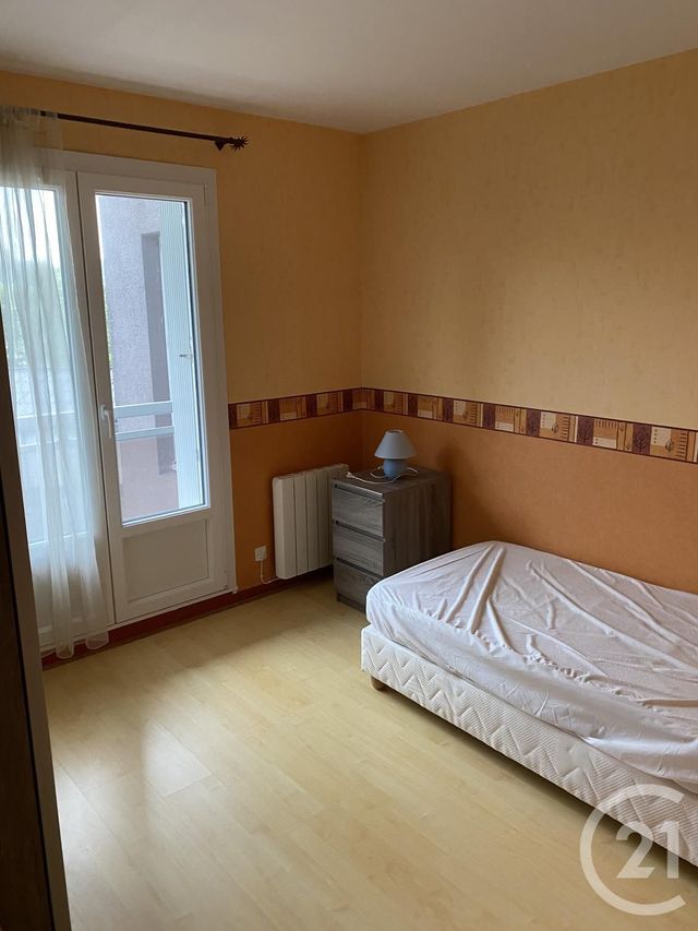Appartement F4 &agrave; louer - 4 pi&egrave;ces - 76,58 m2 - Cherbourg En Cotentin - 50 - BASSE-NORMANDIE