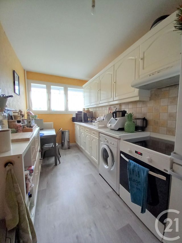Appartement F4 &agrave; louer - 4 pi&egrave;ces - 77,30 m2 - 50 - BASSE-NORMANDIE