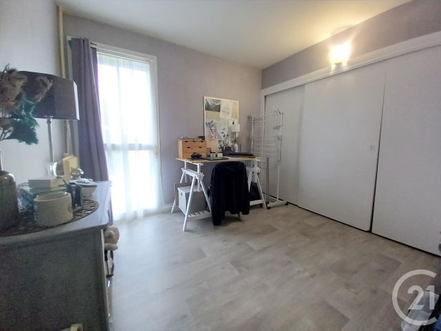Appartement F4 &agrave; louer - 4 pi&egrave;ces - 77,30 m2 - 50 - BASSE-NORMANDIE