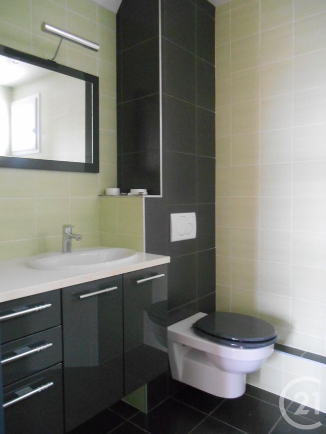 Maison &agrave; louer - 4 pi&egrave;ces - 86 m2 - Cherbourg En Cotentin - 50 - BASSE-NORMANDIE