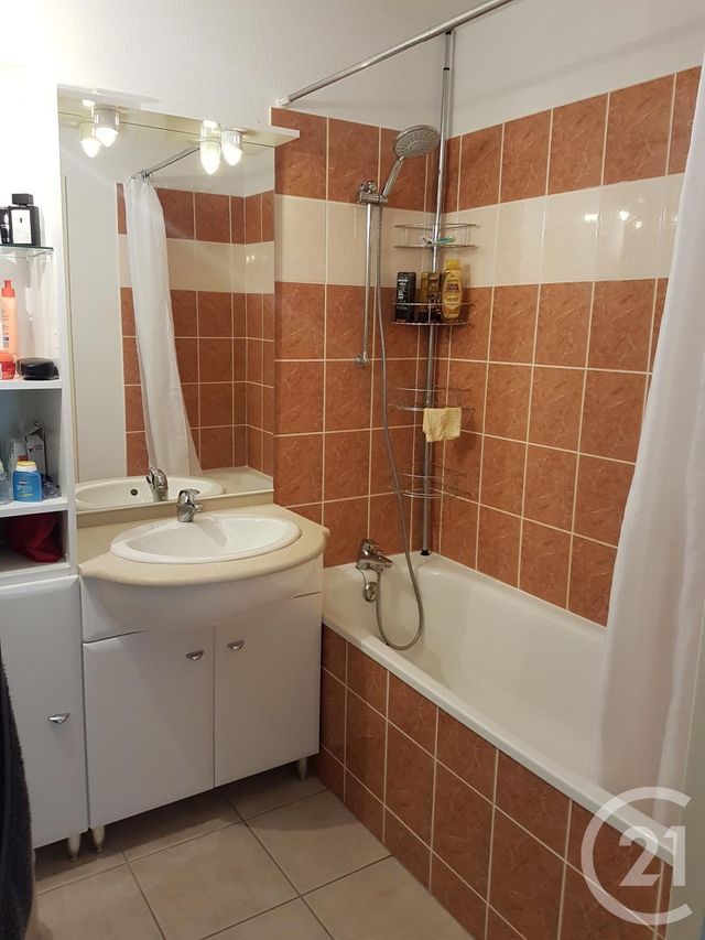 Appartement F3 &agrave; louer - 3 pi&egrave;ces - 60,11 m2 - Tourlaville - 50 - BASSE-NORMANDIE