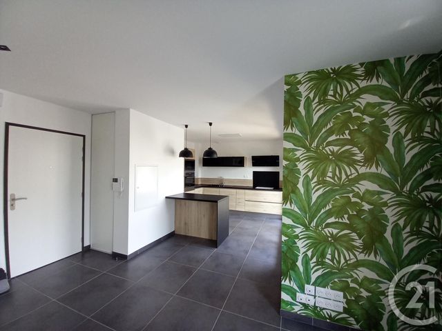 Appartement F2 &agrave; louer - 2 pi&egrave;ces - 50 m2 - Cherbourg En Cotentin - 50 - BASSE-NORMANDIE