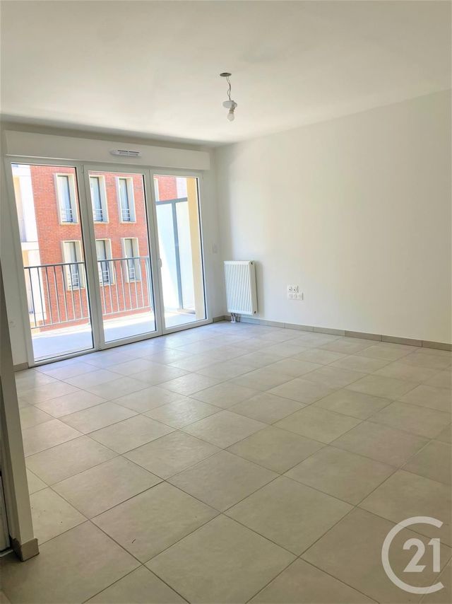 Appartement F3 &agrave; louer - 3 pi&egrave;ces - 61,17 m2 - Cherbourg En Cotentin - 50 - BASSE-NORMANDIE