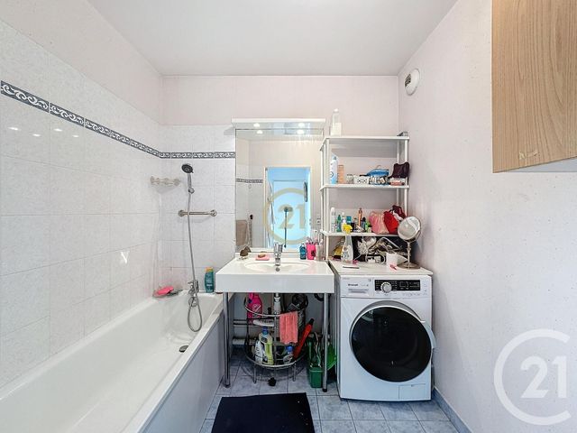 Appartement F3 à vendre - 3 pièces - 58,80 m2 - Drancy - 93 - ILE-DE-FRANCE