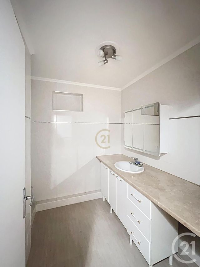 Appartement F2 &agrave; louer - 2 pi&egrave;ces - 46,11 m2 - Drancy - 93 - ILE-DE-FRANCE
