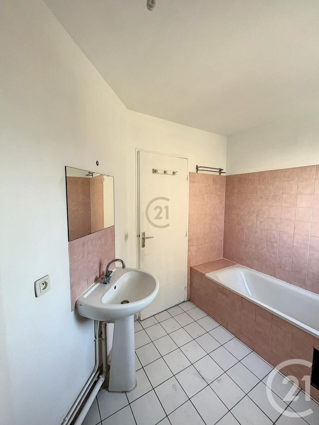Appartement F2 &agrave; louer - 2 pi&egrave;ces - 35,17 m2 - Bobigny - 93 - ILE-DE-FRANCE