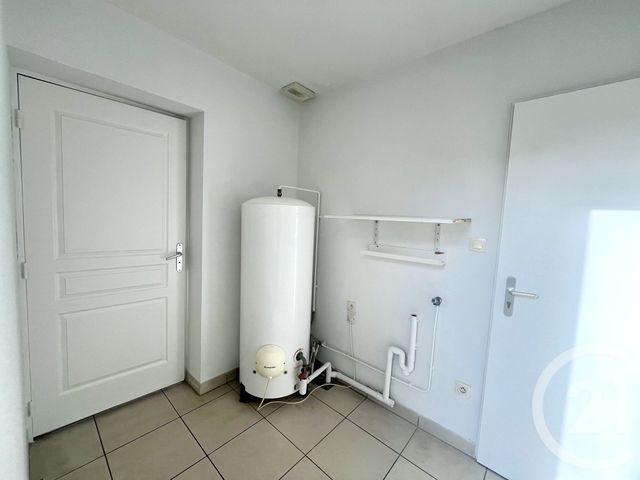 Maison &agrave; louer - 4 pi&egrave;ces - 90,45 m2 - Saucats - 33 - AQUITAINE