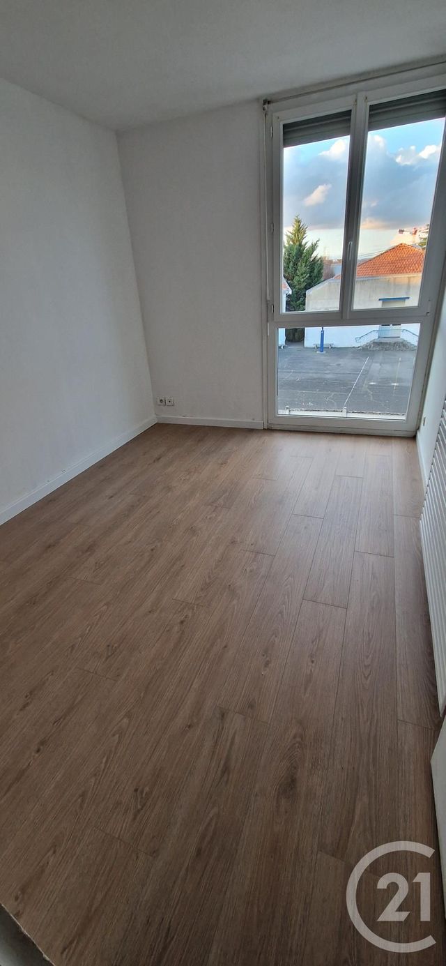 Appartement F2 &agrave; louer - 2 pi&egrave;ces - 57,45 m2 - Bordeaux - 33 - AQUITAINE