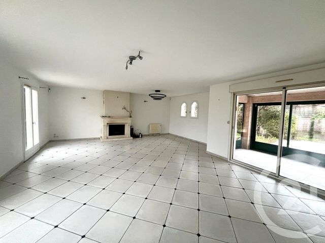 Maison &agrave; louer - 5 pi&egrave;ces - 154,12 m2 - St Jean D Illac - 33 - AQUITAINE