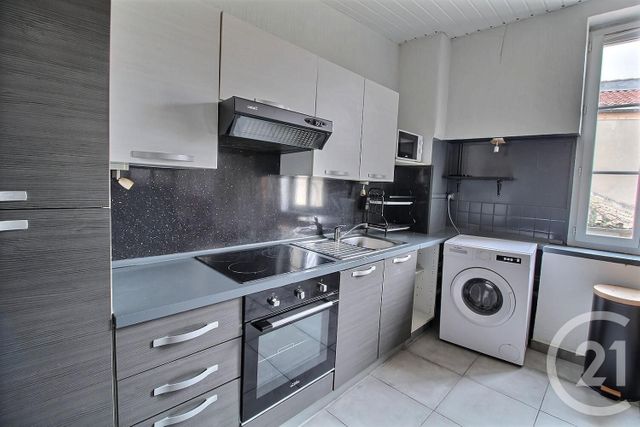 Appartement F2 à louer - 2 pièces - 41,84 m2 - Bordeaux - 33 - AQUITAINE