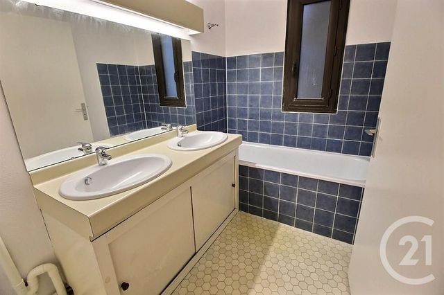 Appartement F4 &agrave; louer - 4 pi&egrave;ces - 84,81 m2 - Bordeaux - 33 - AQUITAINE