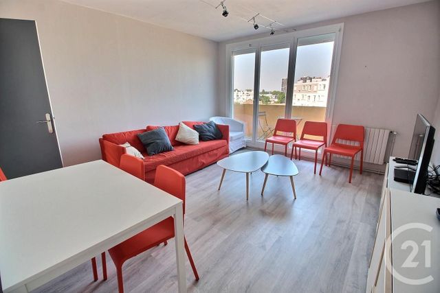 Appartement Chambre &agrave; louer - 1 pi&egrave;ce - 11,86 m2 - Pessac - 33 - AQUITAINE