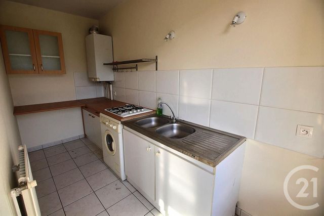 Appartement F2 &agrave; louer - 2 pi&egrave;ces - 42,92 m2 - Bordeaux - 33 - AQUITAINE