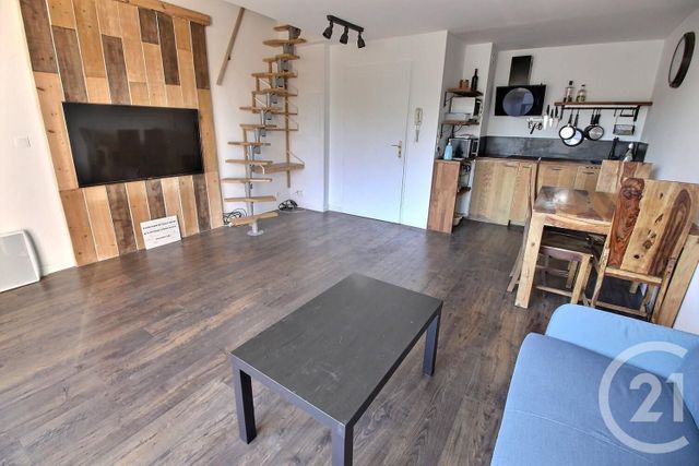 Appartement T2 &agrave; louer - 2 pi&egrave;ces - 45,73 m2 - Pessac - 33 - AQUITAINE
