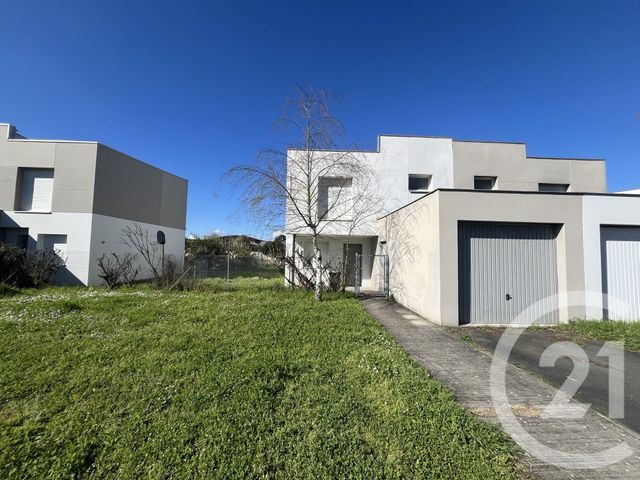 Maison &agrave; louer - 5 pi&egrave;ces - 93,80 m2 - Bruges - 33 - AQUITAINE