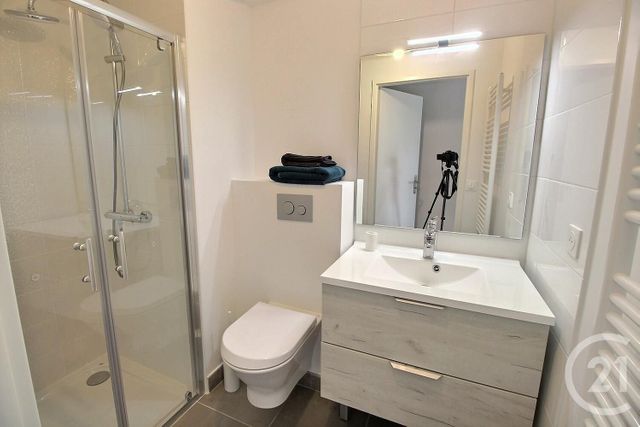 Appartement F4 &agrave; louer - 4 pi&egrave;ces - 91 m2 - Bruges - 33 - AQUITAINE