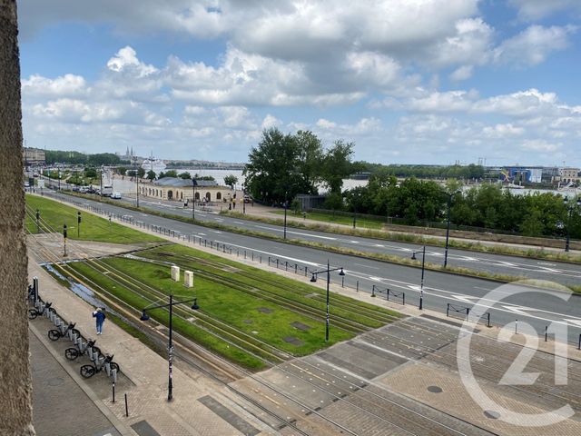 Appartement F3 &agrave; louer - 3 pi&egrave;ces - 89,05 m2 - Bordeaux - 33 - AQUITAINE