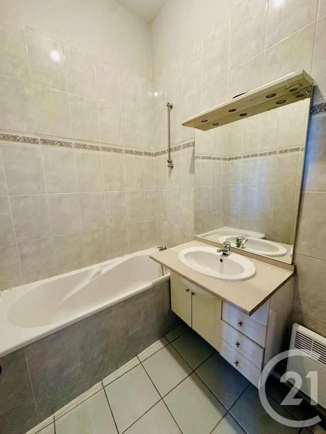 Appartement F3 &agrave; louer - 3 pi&egrave;ces - 89,05 m2 - Bordeaux - 33 - AQUITAINE