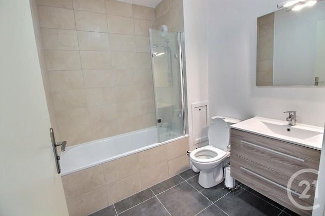 Appartement F2 &agrave; louer - 2 pi&egrave;ces - 49,29 m2 - Bordeaux - 33 - AQUITAINE