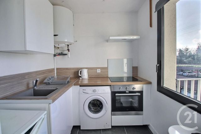 Appartement F2 &agrave; louer - 2 pi&egrave;ces - 49,29 m2 - Bordeaux - 33 - AQUITAINE