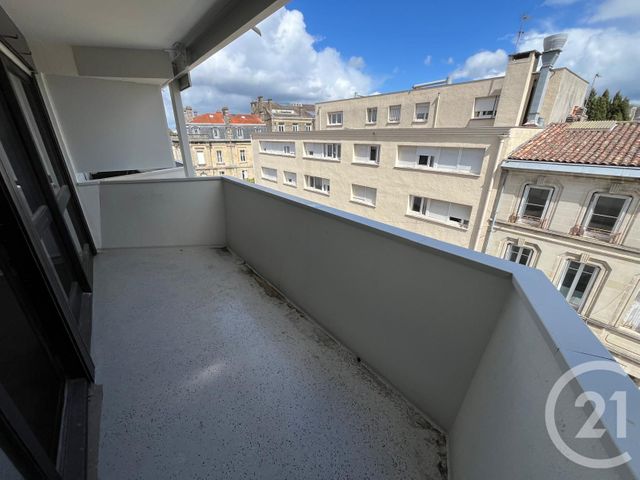 Appartement F1 &agrave; louer - 1 pi&egrave;ce - 24,44 m2 - Bordeaux - 33 - AQUITAINE