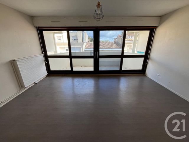 Appartement F1 &agrave; louer - 1 pi&egrave;ce - 24,44 m2 - Bordeaux - 33 - AQUITAINE