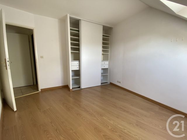 Appartement F3 &agrave; louer - 3 pi&egrave;ces - 56,62 m2 - Cergy - 95 - ILE-DE-FRANCE