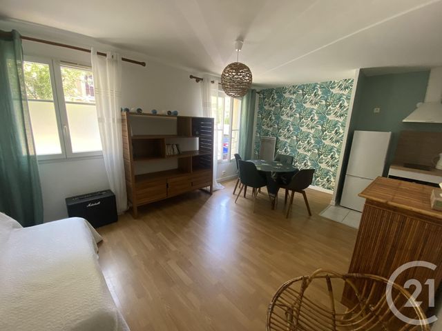 Appartement Studio &agrave; louer - 1 pi&egrave;ce - 27 m2 - Vaureal - 95 - ILE-DE-FRANCE