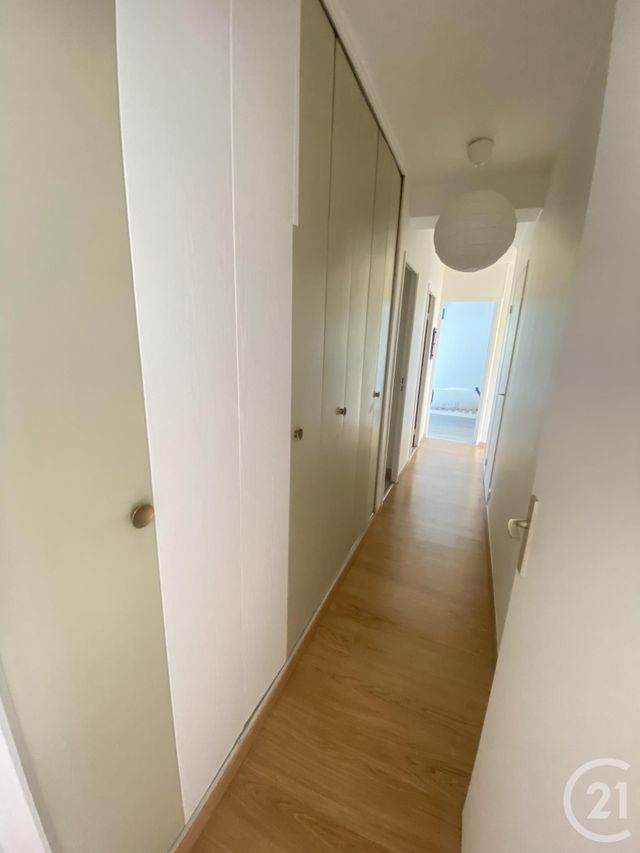 Appartement a louer  - 4 pièce(s) - 79.2 m2 - Surfyn