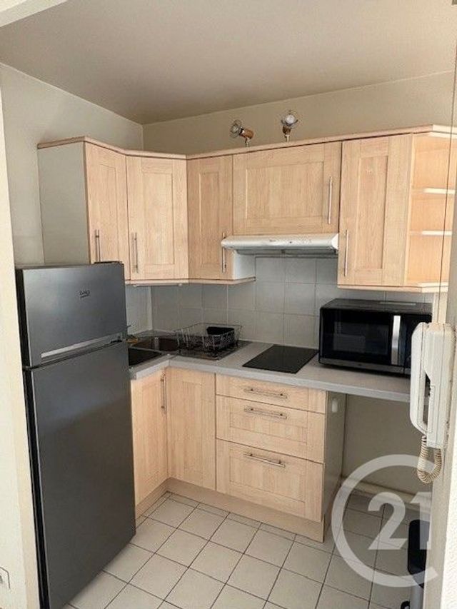 Appartement F1 &agrave; louer - 1 pi&egrave;ce - 27,56 m2 - Cergy - 95 - ILE-DE-FRANCE