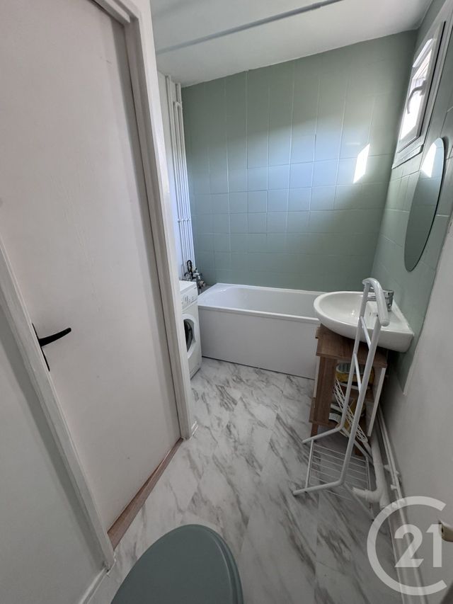 Appartement F1 &agrave; louer - 1 pi&egrave;ce - 36,41 m2 - L Isle Adam - 95 - ILE-DE-FRANCE