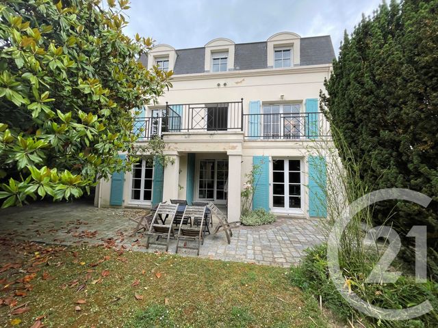 Maison à vendre - 7 pièces - 234 m2 - Cergy - 95 - ILE-DE-FRANCE