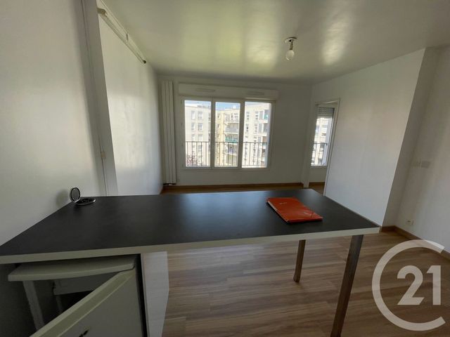 Appartement F1 à louer - 2 pièces - 28 m2 - Cergy - 95 - ILE-DE-FRANCE
