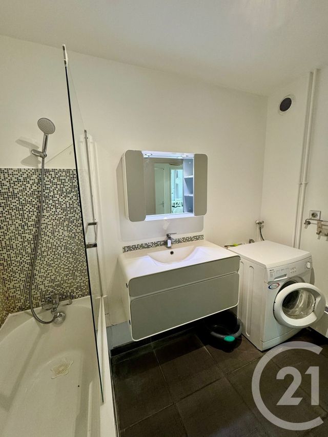 Appartement F4 à louer - 4 pièces - 82 m2 - Cergy - 95 - ILE-DE-FRANCE