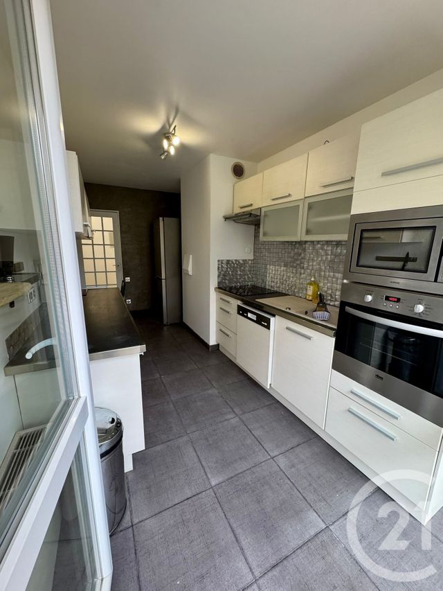 Appartement F4 à louer - 4 pièces - 82 m2 - Cergy - 95 - ILE-DE-FRANCE