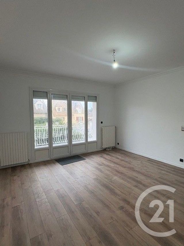 Maison &agrave; louer - 5 pi&egrave;ces - 158 m2 - Osny - 95 - ILE-DE-FRANCE