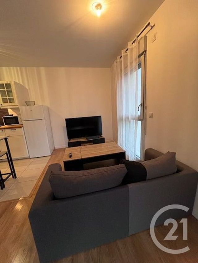 Appartement &agrave; louer - 2 pi&egrave;ces - 41 m2 - Cergy - 95 - ILE-DE-FRANCE