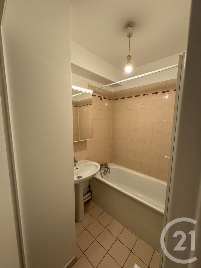 Appartement Studio &agrave; louer - 1 pi&egrave;ce - 30 m2 - Cergy - 95 - ILE-DE-FRANCE