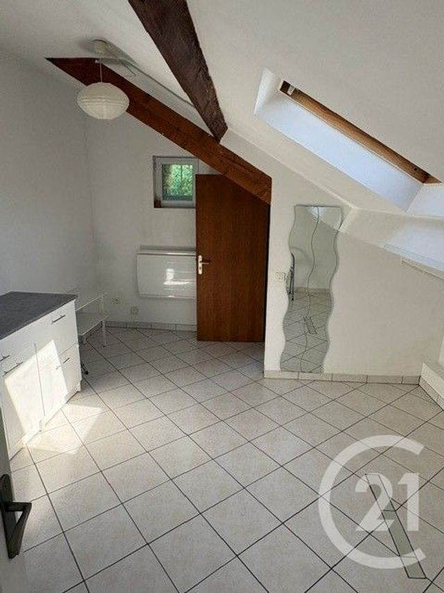 Appartement &agrave; louer - 2 pi&egrave;ces - 30 m2 - Cergy - 95 - ILE-DE-FRANCE