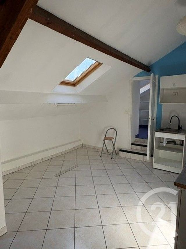 Appartement &agrave; louer - 2 pi&egrave;ces - 30 m2 - Cergy - 95 - ILE-DE-FRANCE