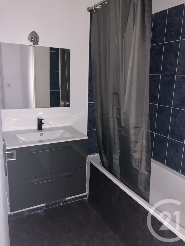 Appartement &agrave; louer - 2 pi&egrave;ces - 44,39 m2 - Cergy - 95 - ILE-DE-FRANCE