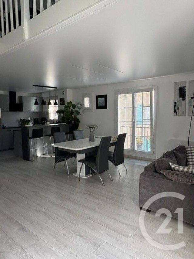 Appartement &agrave; louer - 3 pi&egrave;ces - 104 m2 - Cergy - 95 - ILE-DE-FRANCE