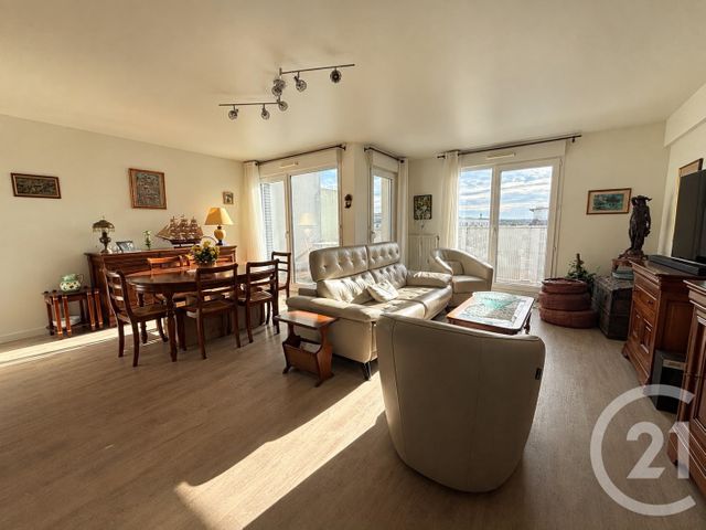 Appartement F5 &agrave; vendre - 5 pi&egrave;ces - 95,77 m2 - Cergy - 95 - ILE-DE-FRANCE