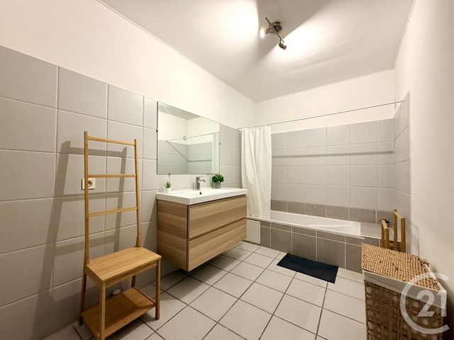 Appartement &agrave; vendre - 4 pi&egrave;ces - 102,14 m2 - Vauvert - 30 - LANGUEDOC-ROUSSILLON