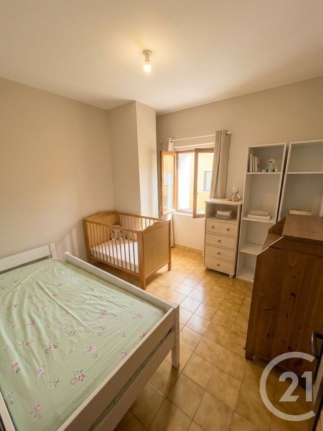 Maison &agrave; vendre - 5 pi&egrave;ces - 73,10 m2 - St Gilles - 30 - LANGUEDOC-ROUSSILLON